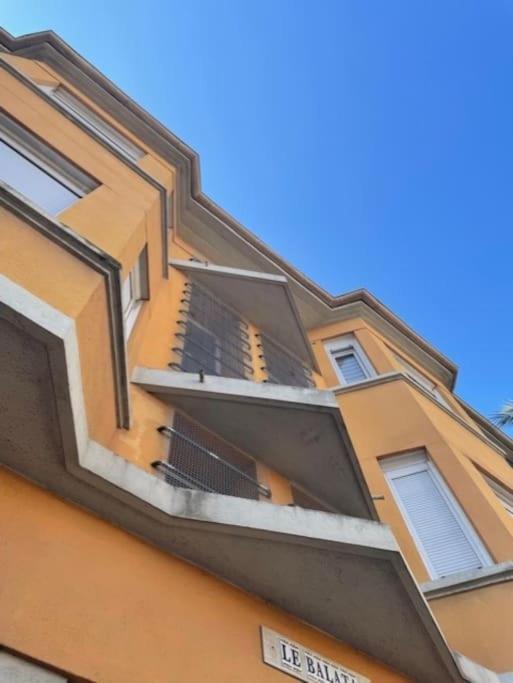 Appartement Centre Ville Saint-Raphael Esterno foto
